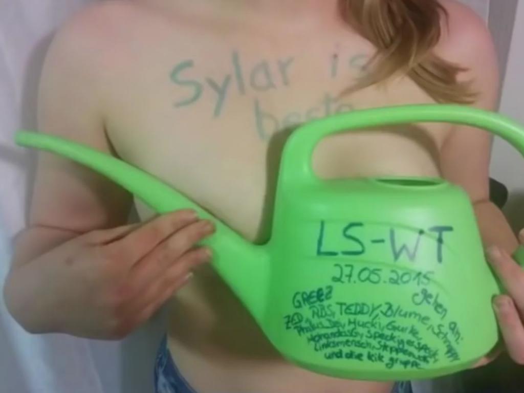 wo93f7g3.jpg