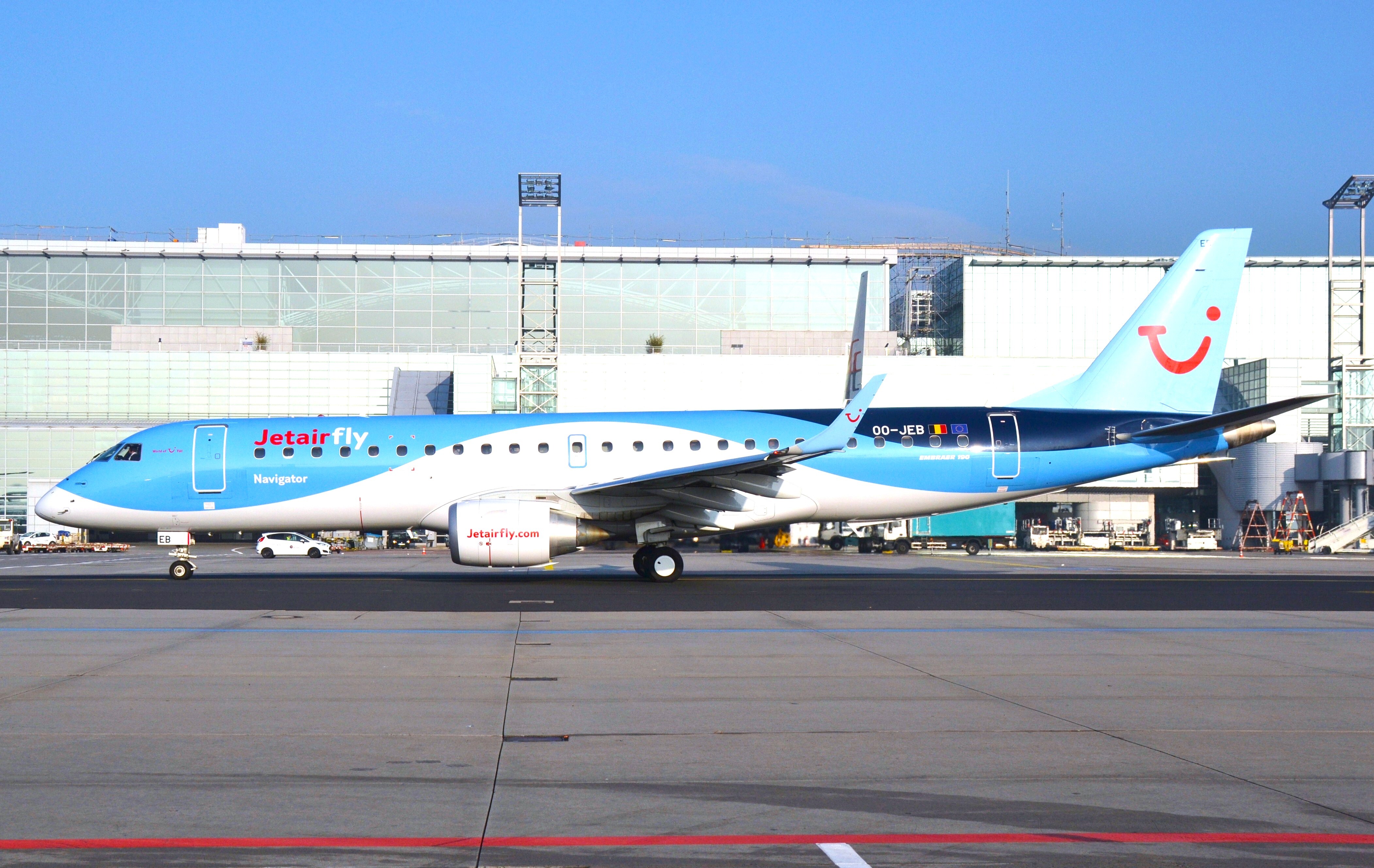 Jetairfly (Belgien), OO-JEB