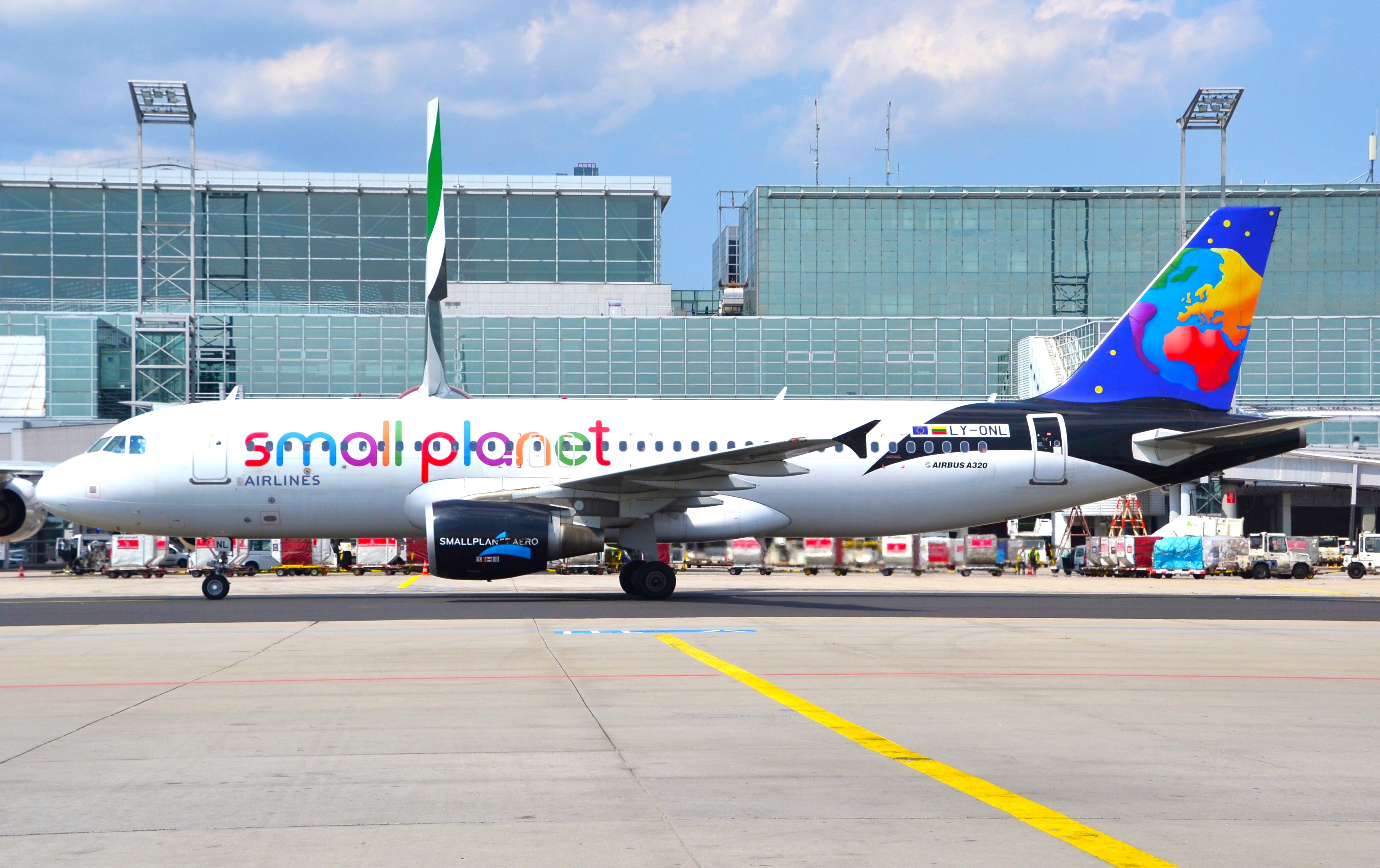 Small Planet Airlines (Litauen), LY-ONL