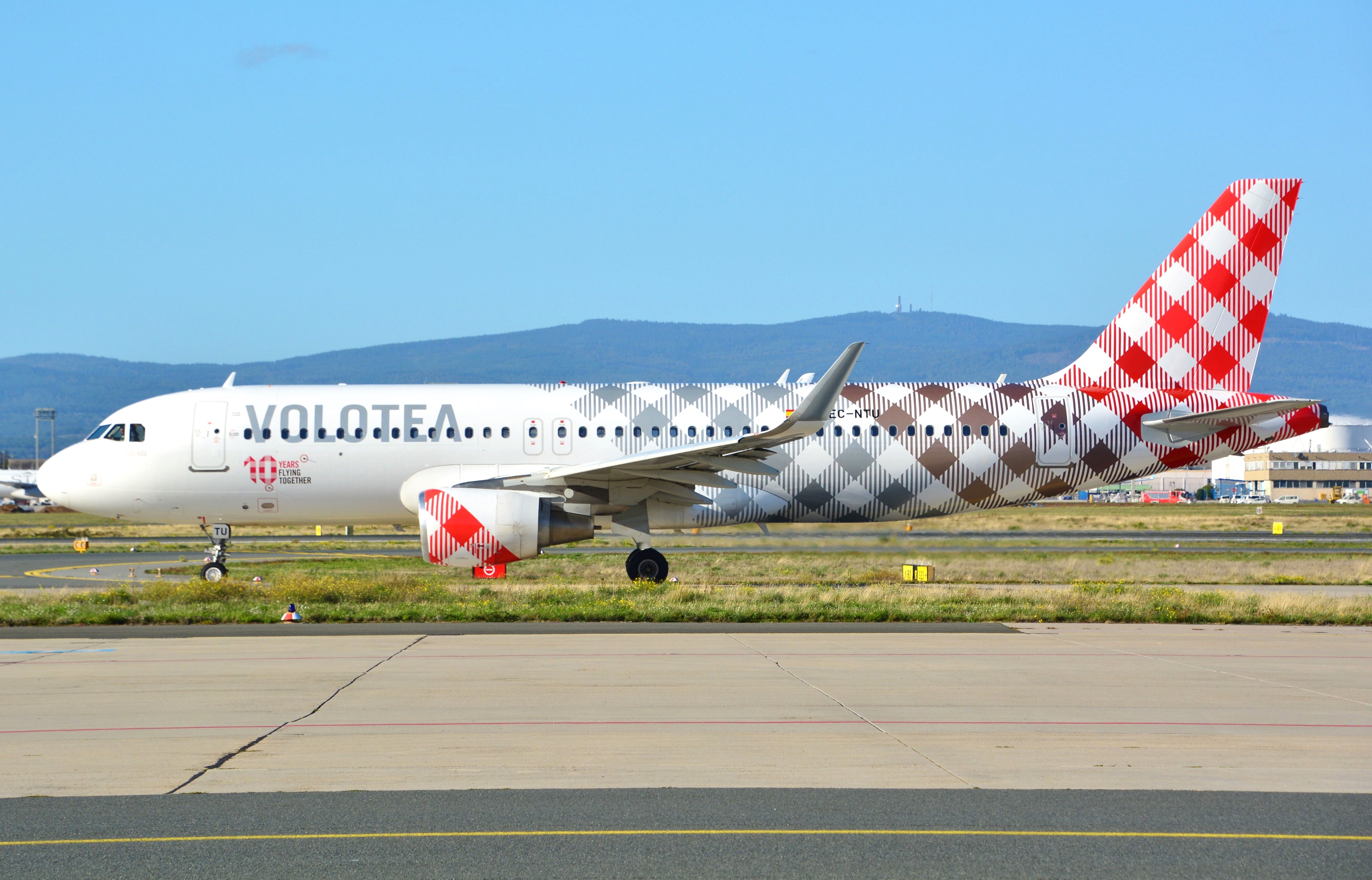 Volotea Airlines (Spanien), EC-NTU  "10 Years Flying"