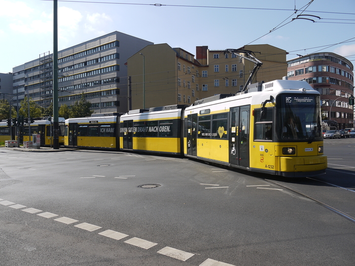 1032 > 1232, M5, Hst. Mollstraße/Prenzlauer Allee