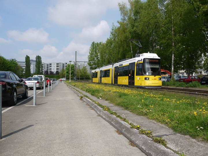 1002 > 1502, 16, Altenhofer Straße