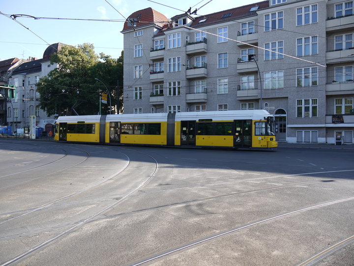 2030 > 2230, Fahrschule, Hst. Bahnhofstraße/Lindenstraße
