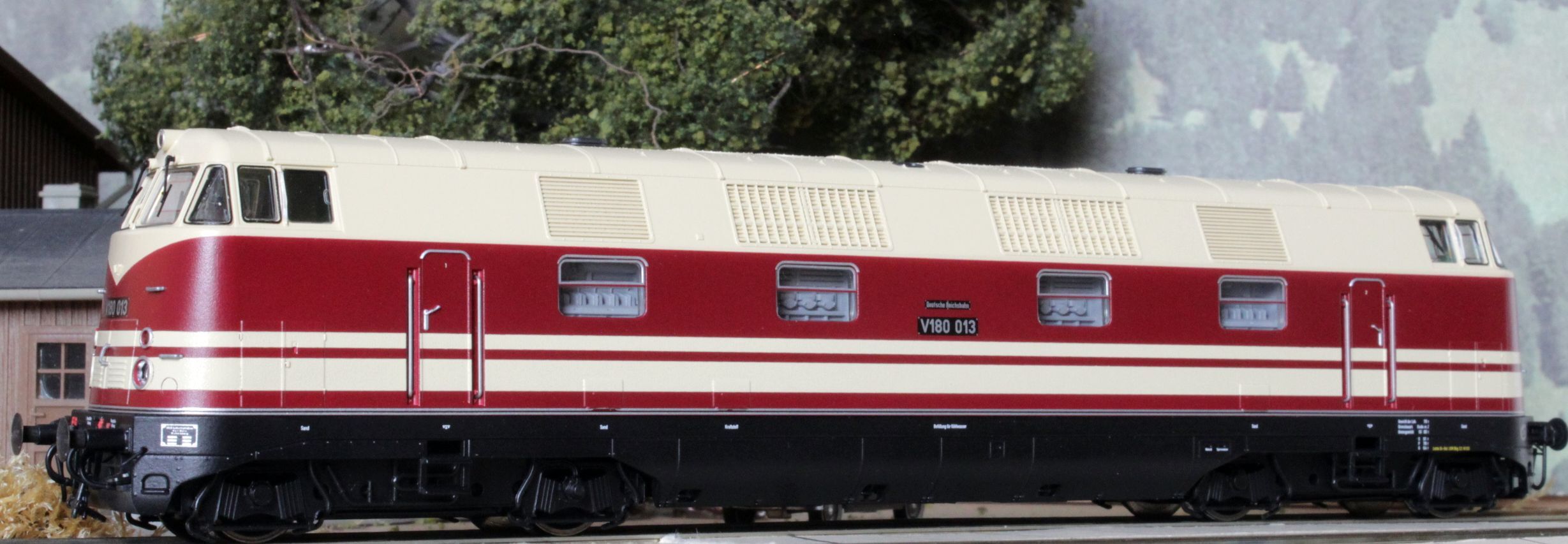 V 180 013 DR