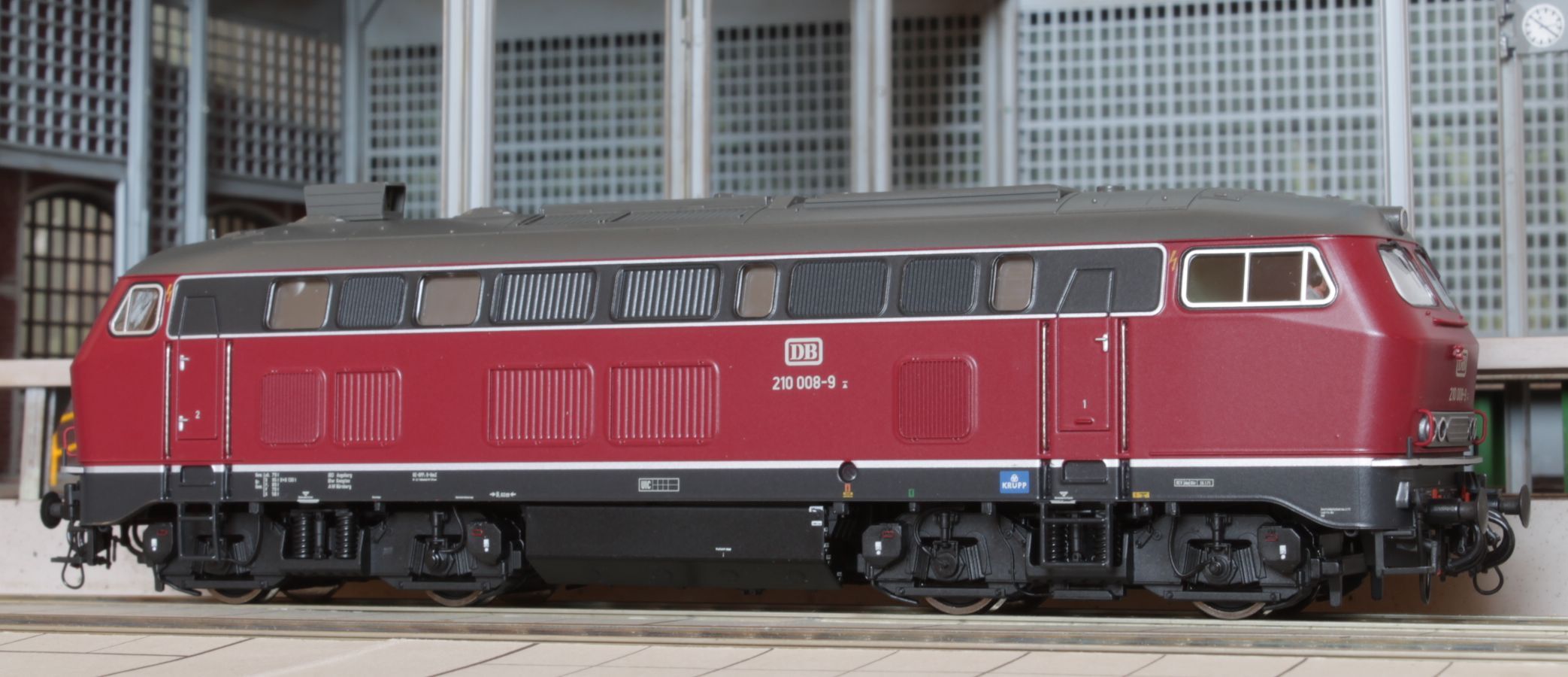 210 008 DB