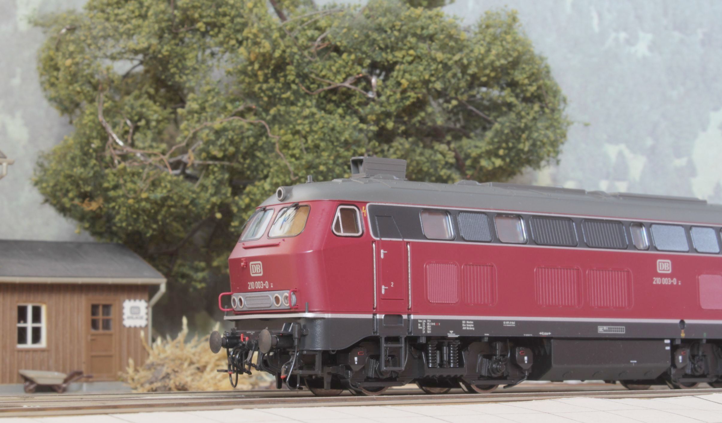 210 003 DB