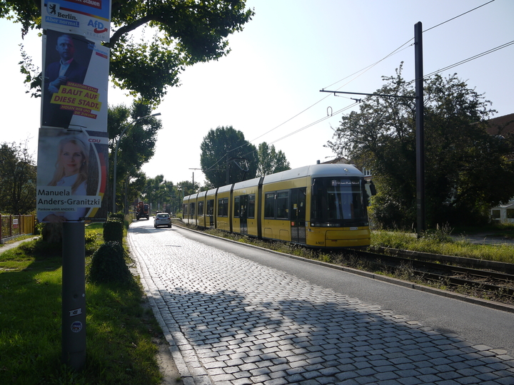 9037, M1, Friedrich-Engels-Straße