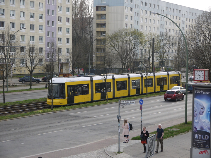 9048, M8, Landsberger Allee