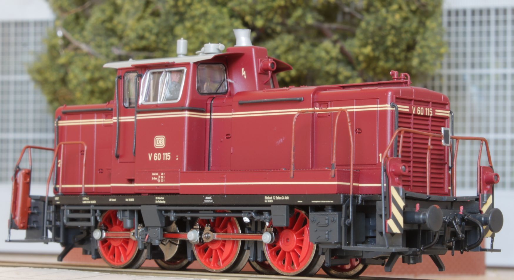 V 60 115 DB - Roco