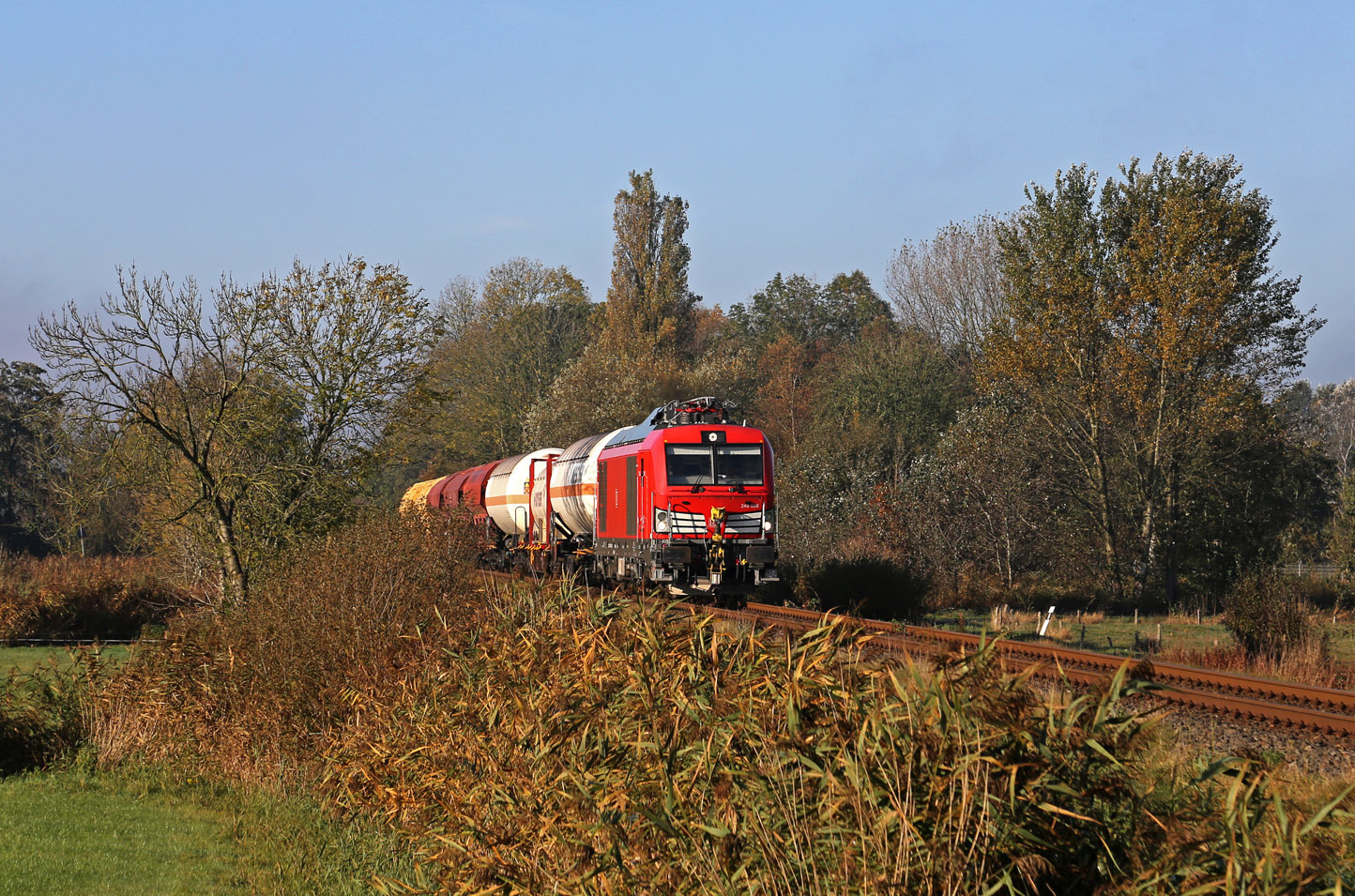 https://s20.directupload.net/images/user/241027/n2wde37j.jpg
